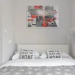 Apartmán Elektoralna Style By Bookinghost *